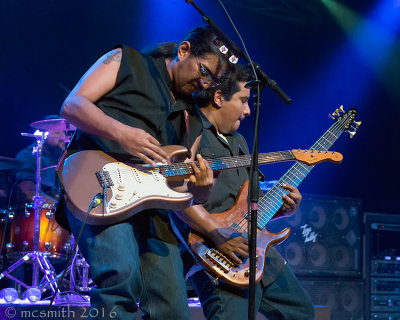 Henry and Jojo Garza - Los Lonely Boys