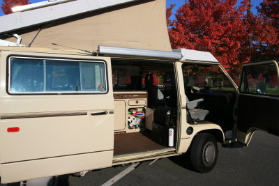 again note dedicated propex propane tank under cargo door