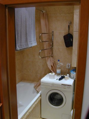 52 Prague bathroom 1.JPG