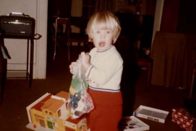 04 Erica with bag o' stuff.jpg