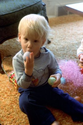 05 Keith sucking eggs 02.jpg
