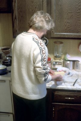 06 Beth preparing butter.jpg