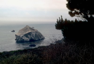 19 Rock in the water 02.jpg