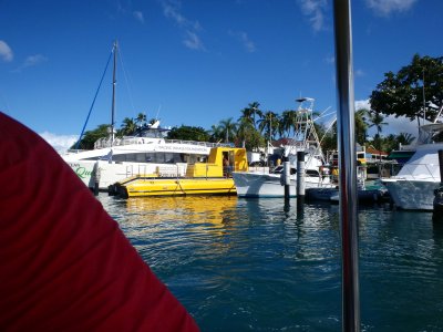 01 Lahaina harbor (with Reef Dancer) 01.jpg