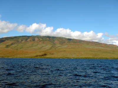 14 Approaching Lana'i 07.jpg
