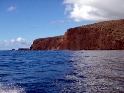 24 Heading for Pu'u Pehe (Sweetheart Rock) 02.jpg