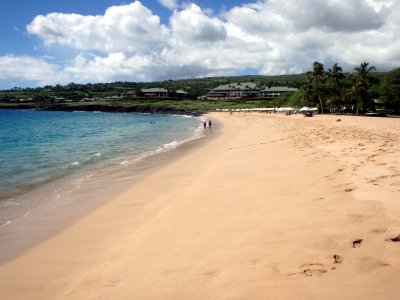 91 Hulopo'e Beach and Four Seasons Resort 02.jpg
