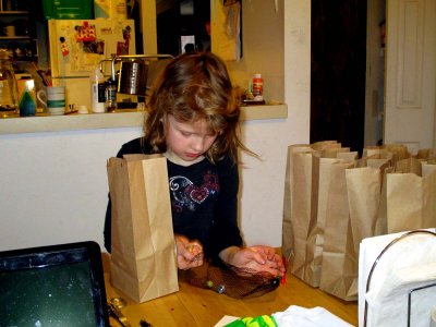 03 Violet assembling party favors.jpg