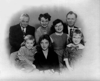 08 Garratt family 01.jpg