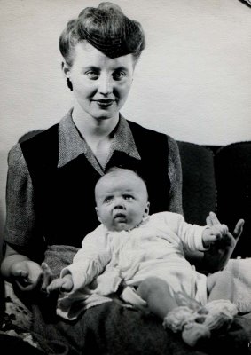 10 Margaret and Victoria 01.jpg
