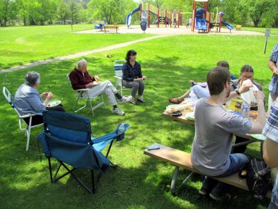 04 Picnic 02.jpg