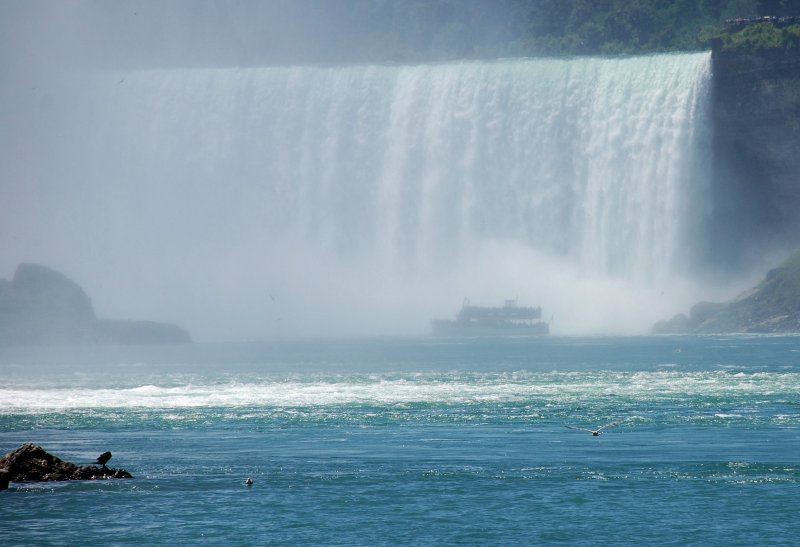 NF Maid of the Mist 13x19 DSC_6240.JPG