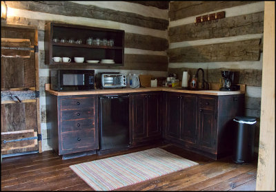 tavern5327.jpg
