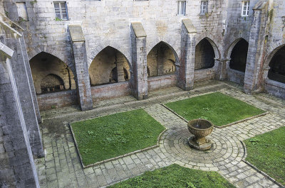 Patio del Claustro de la Colegiata