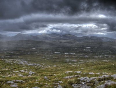 0902-amhuinnsuidhe-showers.jpg