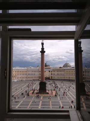 Alexander Monument from the Winter Palace