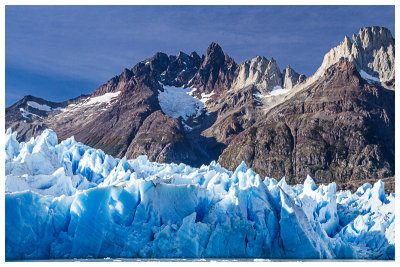 Lago Gray Glacier.jpg