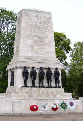 Memorial to Members of the Household Division Who Have Died in the Service of Their Country