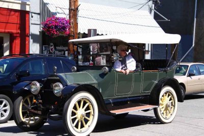 The Antiquers Visit La Conner