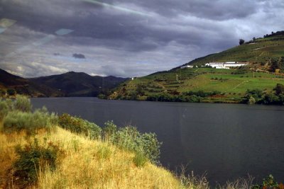 Views of the Douro Valley en Route to Pinhao