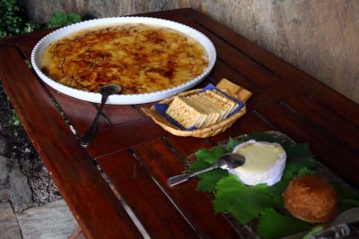 A Visit to Quinta do Crasto Complete with Tasting, Tapas and Outdoor Lunch