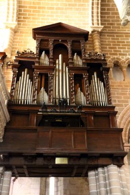 Pipe Organ (16th C)