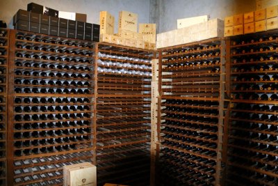 A Tour of the Cellars of Herdada do Esporao and a Tasting