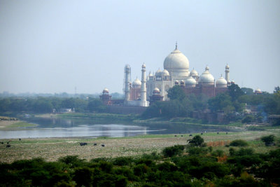 A VIEW TO THE TAJ MAHAL FROM AGRA FORT