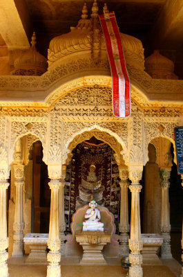 JAIN TEMPLES WITHIN THE GOLDEN FORT