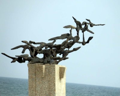 PELICAN STATUE