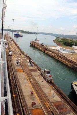 GATUN LOCKS - CARIBBEAN END OF CANAL