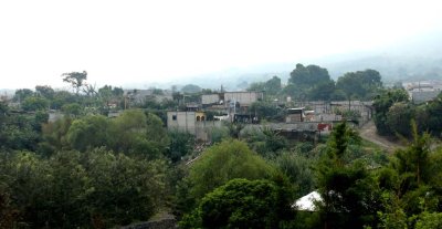 GUATEMALAN COUNTRYSIDE EN ROUTE TO ANTIGUA