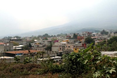 GUATEMALAN COUNTRYSIDE EN ROUTE TO ANTIGUA