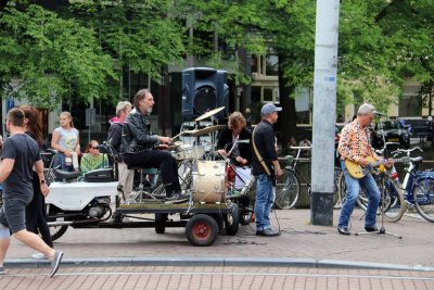 STREET ROCKERS