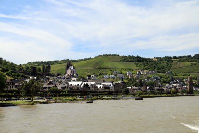 CRUISING TOWARD MILTENBERG