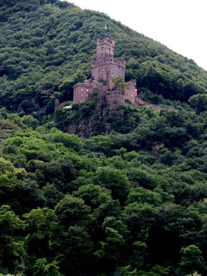 CRUISING TOWARD MILTENBERG