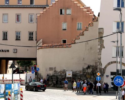 REMNANTS OF OLD ROMAN WALL