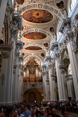 ST STEPHEN'S CATHEDRAL