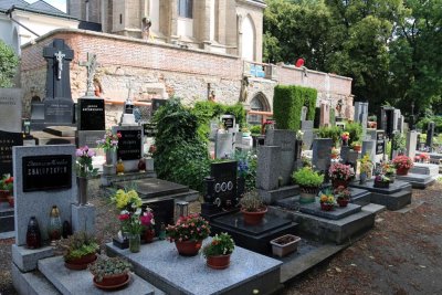 CEMETERY CHURCH OF ALL SAINTS