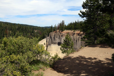 THE PINNACLES