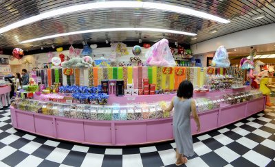 Kahala Mall - Carousel Candyland (05/02/2015)