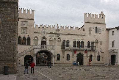 Koper main place