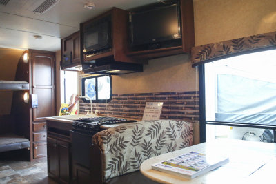 jX213_00014065.jpg