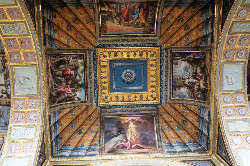 Ceiling in Raphael Loggia 