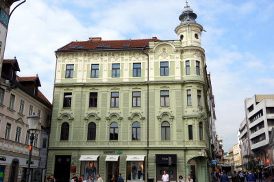 Kresija Tako - Department Store
