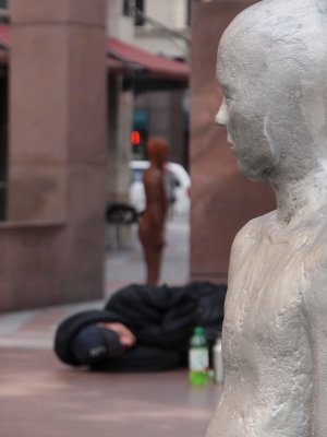 The Statue and the Homeless