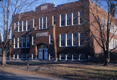 Walkerton Grade School.jpg