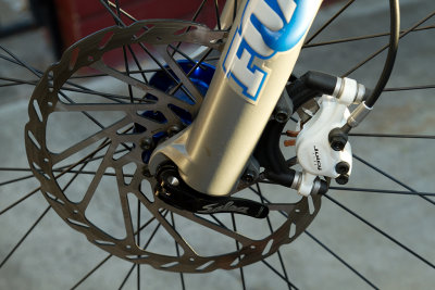 Front brakes, Avid Juicy 5 calipers and rotor, 203mm (other angle)