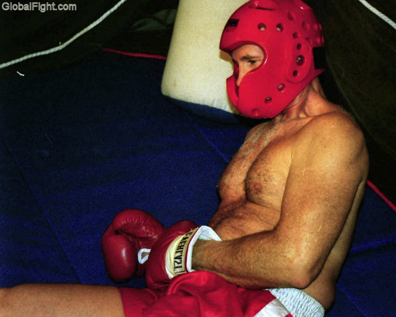 00boxer knocked to canvass.jpg