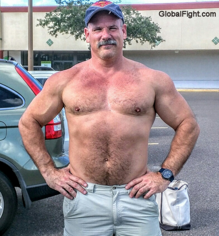 gay florida muscleman.jpg